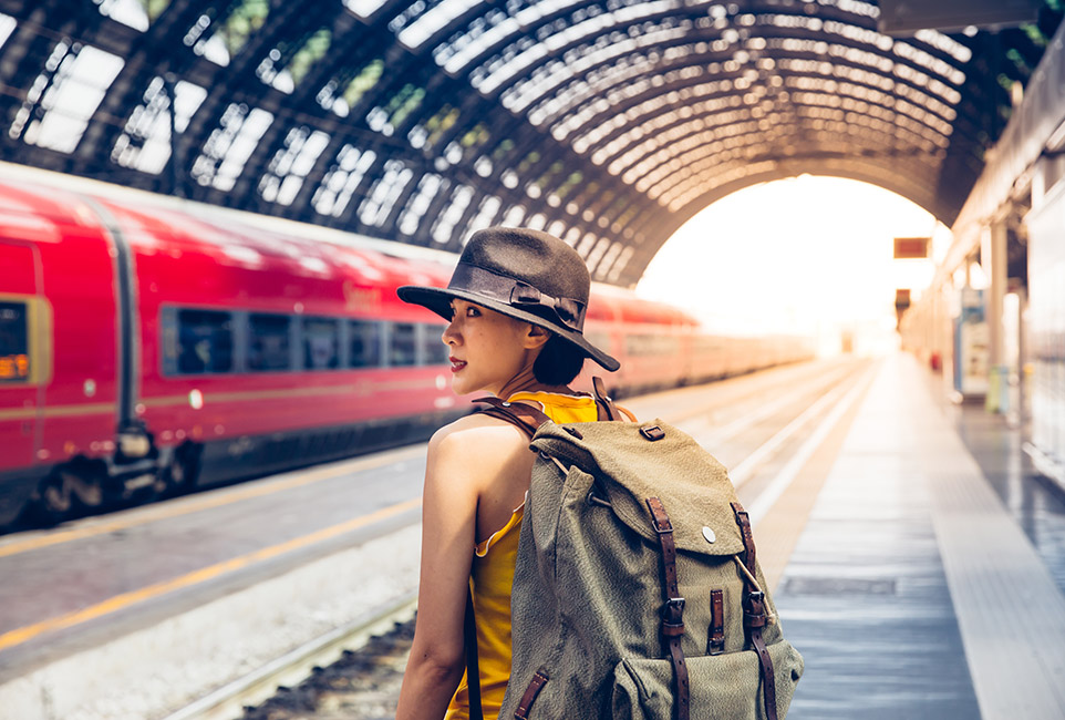 travel-EARM86E